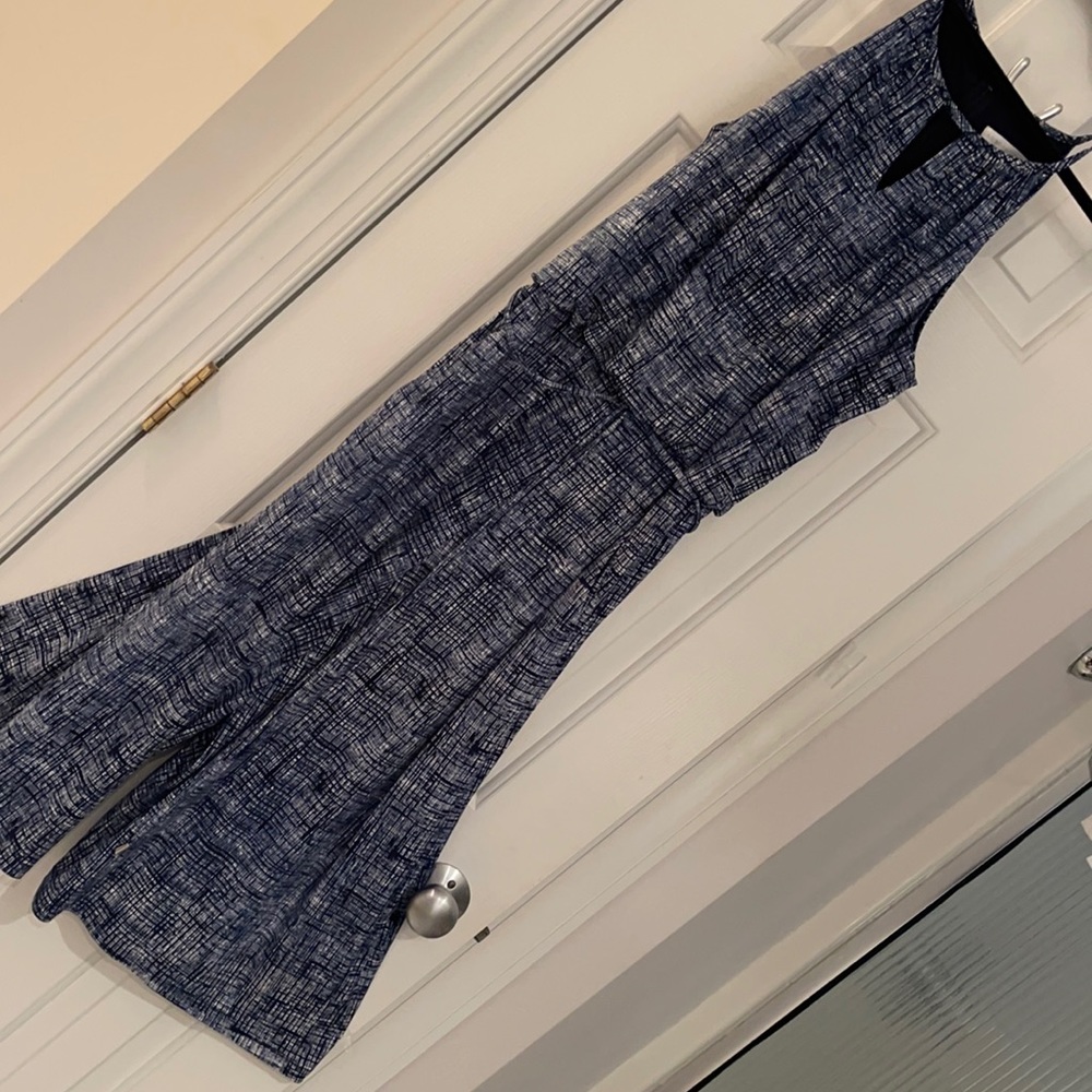 Pants jumpsuit.